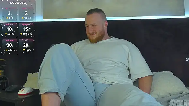 Snapshot of RoddyStill chatting on March 13, 10:36 am RoddyStill online show from March 13, 10:36 am