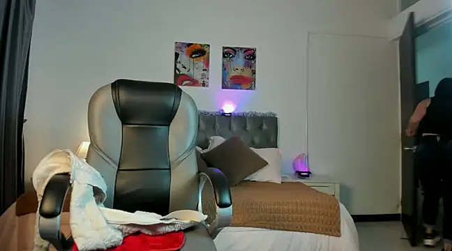 Snapshot of Jayden_Jonnes chatting on January 22, 11:23 am Jayden Jonnes online show from January 22, 11:23 am