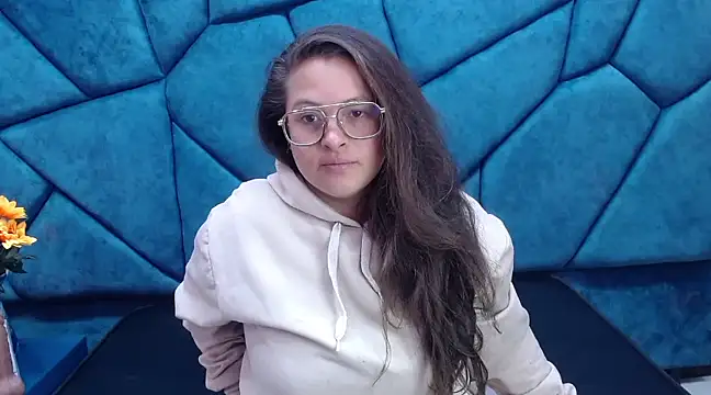 SaraThomso online show from January 25, 3:30 am