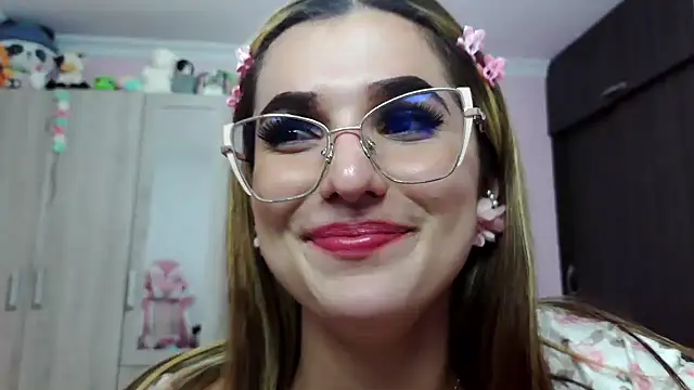 caroline jonson online show from February 10, 10:30 pm