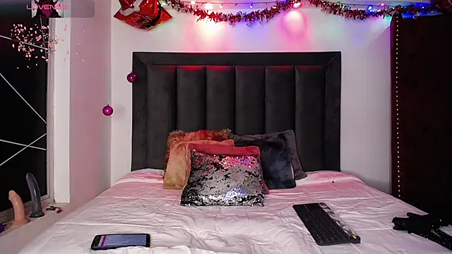 Tifanny Sweett online show from December 18, 4:53 am