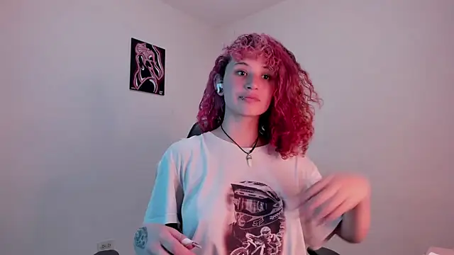 Snapshot of valent_27 chatting on November 24, 1:05 am valent 27 online show from November 24, 1:05 am