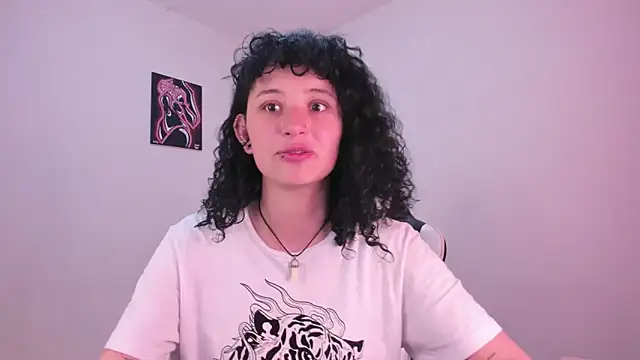 Snapshot of valent_27 chatting on December 5, 5:53 pm valent 27 online show from December 5, 5:53 pm