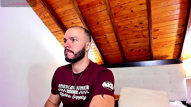 Tom Bailey online show from October 21, 12:28 pm