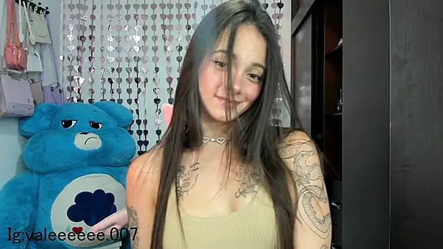 lucyy tay online show from December 12, 10:20 pm