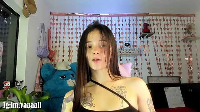 lucyy tay online show from October 24, 11:01 pm