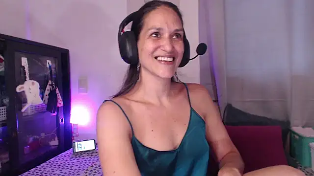 Snapshot of diosa78afrodita chatting on October 31, 7:59 pm diosa78afrodita online show from October 31, 7:59 pm