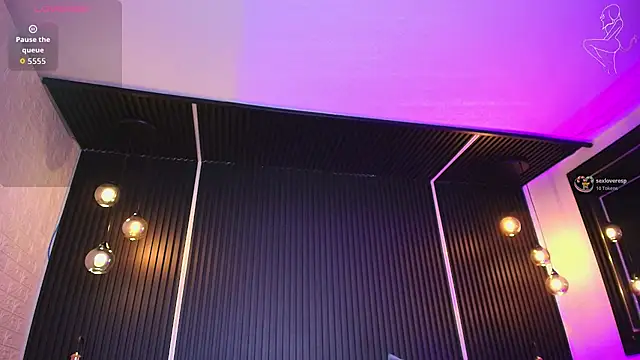 Snapshot of _Holly_Cat chatting on November 10, 10:31 pm Holly Cat online show from November 10, 10:31 pm