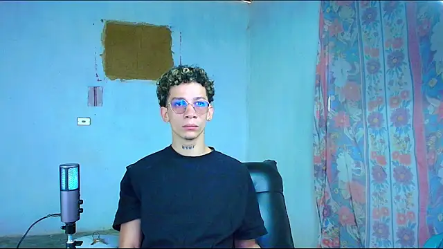 mateodeamjo online show from February 8, 3:59 pm