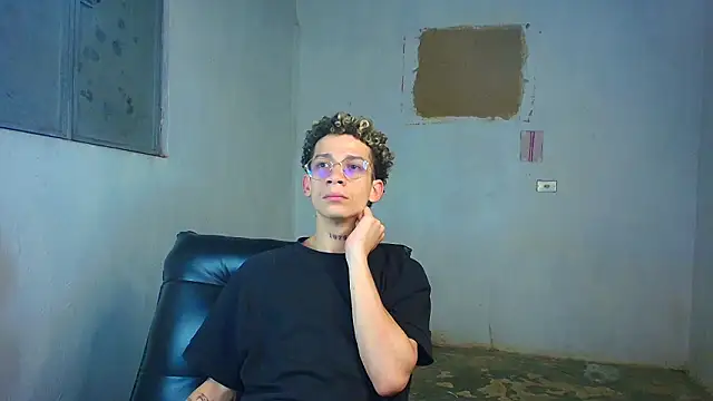 mateodeamjo online show from February 24, 5:27 am