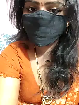 louise92 online show from January 3, 7:06 am