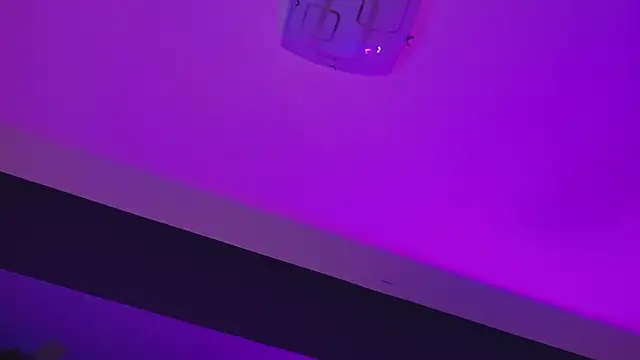 Snapshot of AriaVoss chatting on January 28, 1:29 am AriaVoss online show from January 28, 1:29 am