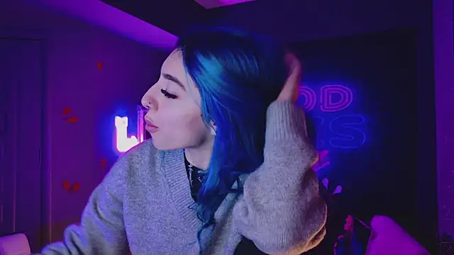 Snapshot of AriaVoss chatting on February 15, 9:48 pm AriaVoss online show from February 15, 9:48 pm