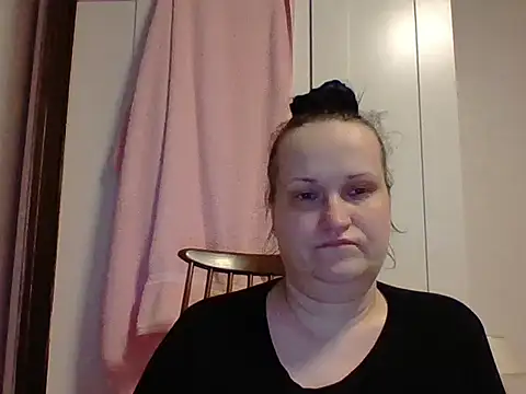 Snapshot of _squirty_cum_lady_ chatting on February 22, 5:02 pm squirty cum lady online show from February 22, 5:02 pm