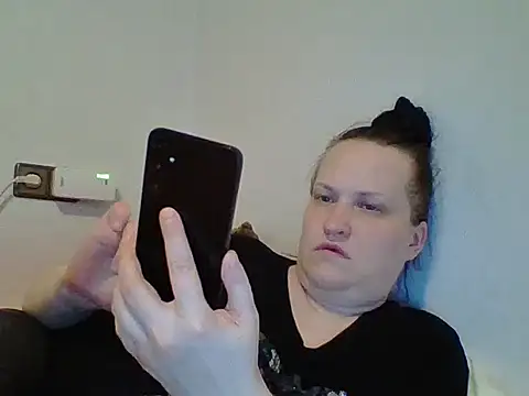 Snapshot of _squirty_cum_lady_ chatting on February 22, 8:09 pm squirty cum lady online show from February 22, 8:09 pm