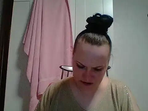 Snapshot of _squirty_cum_lady_ chatting on March 22, 5:41 pm squirty cum lady online show from March 22, 5:41 pm