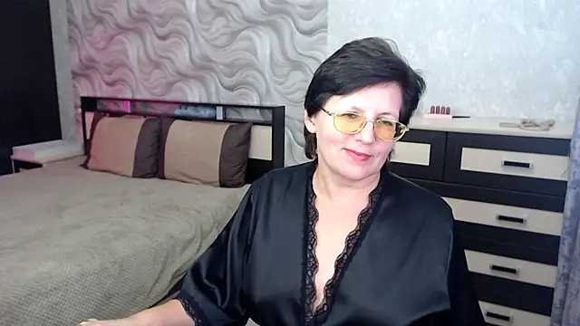 VitaCharm online show from February 24, 10:25 pm