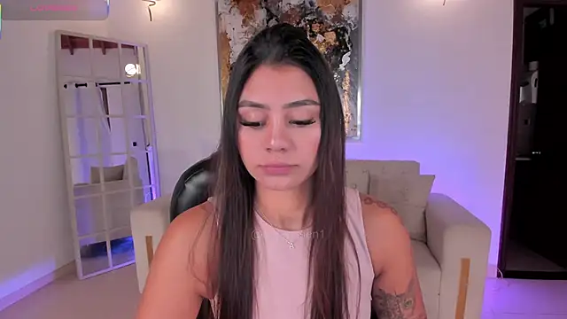 Snapshot of AllyJensen chatting on November 1, 10:50 am AllyJensen online show from November 1, 10:50 am