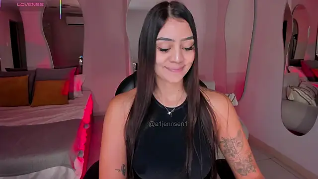 Snapshot of AllyJensen chatting on November 28, 10:29 am AllyJensen online show from November 28, 10:29 am