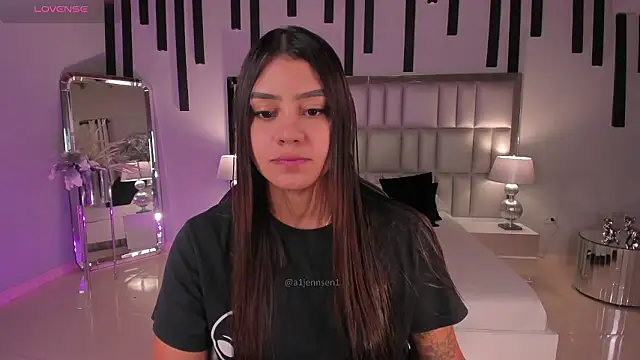 Snapshot of AllyJensen chatting on February 17, 10:23 am AllyJensen online show from February 17, 10:23 am