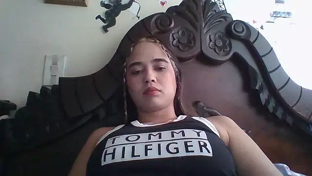 Snapshot of trianabell chatting on November 20, 3:45 pm trianabell online show from November 20, 3:45 pm