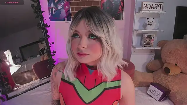 Snapshot of sensualkattt chatting on December 29, 12:23 pm sensualkattt online show from December 29, 12:23 pm