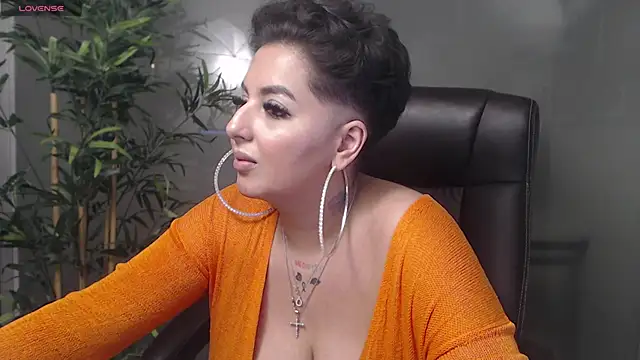 BustyAllyy online show from January 21, 1:50 am