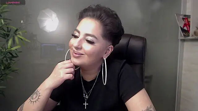 BustyAllyy online show from January 22, 1:20 am