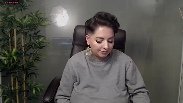 BustyAllyy online show from February 3, 2:25 am