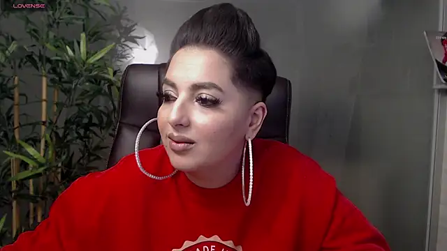 BustyAllyy online show from February 17, 11:53 pm