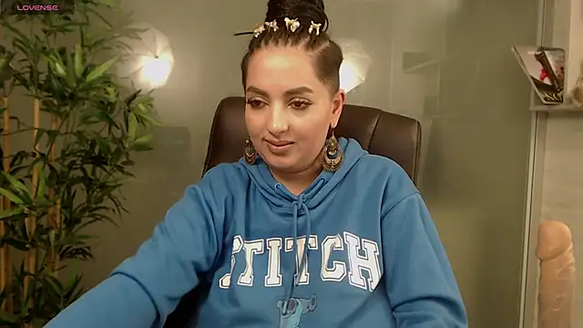 BustyAllyy online show from March 15, 2:35 am