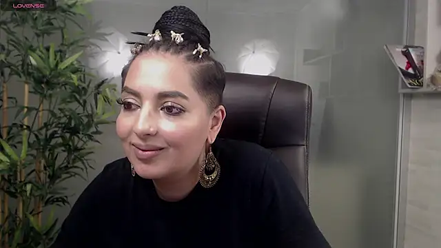 BustyAllyy online show from March 17, 2:08 am