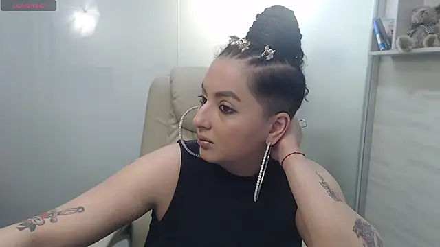 BustyAllyy online show from March 17, 7:26 pm