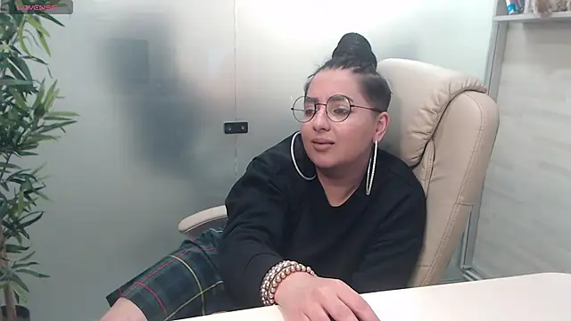 BustyAllyy online show from March 19, 9:48 pm