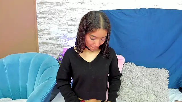 Snapshot of nya_ah chatting on December 19, 9:29 am nya ah online show from December 19, 9:29 am