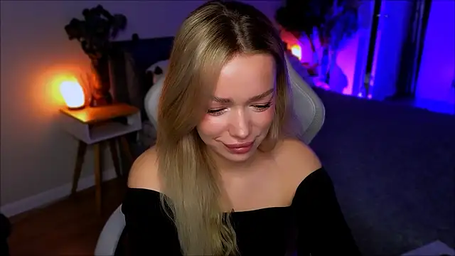 Lily Yin online show from March 7, 5:59 am