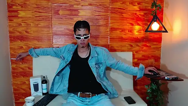 Bastiaan 28 online show from March 9, 5:33 am