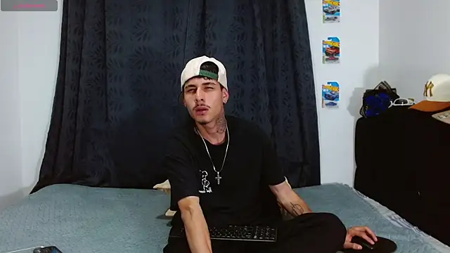 Bastiaan 28 online show from November 6, 3:51 am