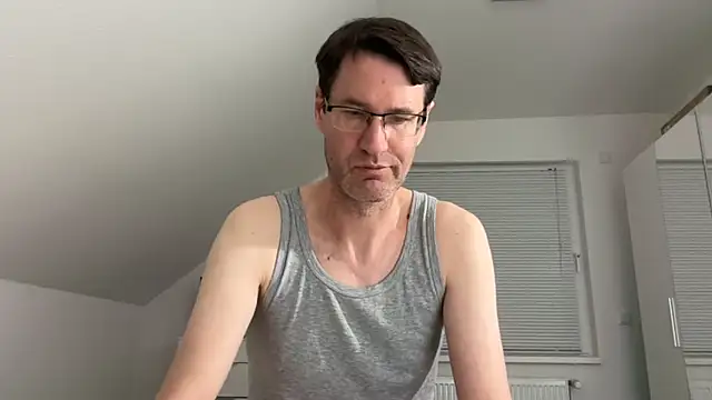 zxzx cam1 online show from April 12, 5:07 pm