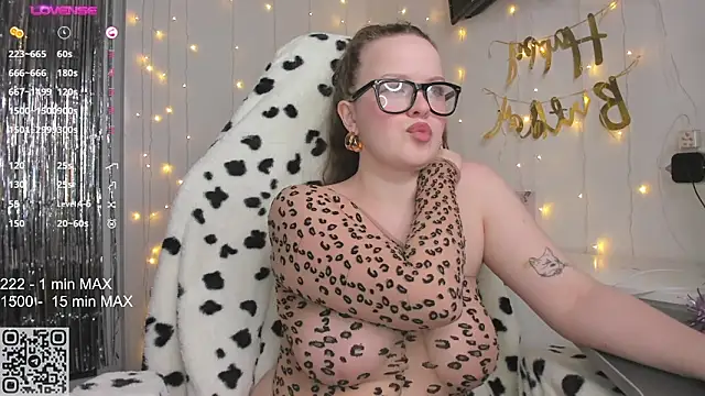 HANNA MONTANAS online show from February 20, 10:26 pm