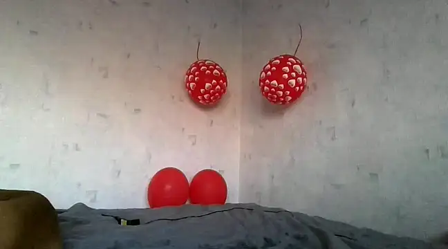 Snapshot of AngelinaLove28 chatting on February 13, 2:20 pm AngelinaLove28 online show from February 13, 2:20 pm
