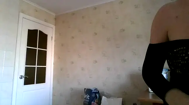 Snapshot of AngelinaLove28 chatting on February 25, 10:47 am AngelinaLove28 online show from February 25, 10:47 am