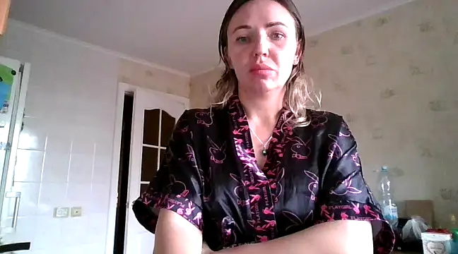 Snapshot of AngelinaLove28 chatting on March 11, 7:48 am AngelinaLove28 online show from March 11, 7:48 am