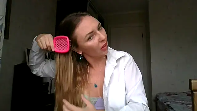 AngelinaLove28 online show from November 4, 7:51 am