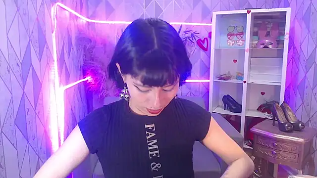 charlottemoonxz online show from October 18, 4:41 pm