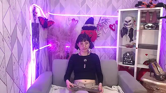 charlottemoonxz online show from October 22, 7:13 pm