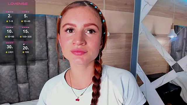 Snapshot of AdelaineBest chatting on March 1, 2:04 am AdelaineBest online show from March 1, 2:04 am