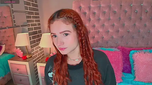 Snapshot of AdelaineBest chatting on October 8, 5:49 am AdelaineBest online show from October 8, 5:49 am