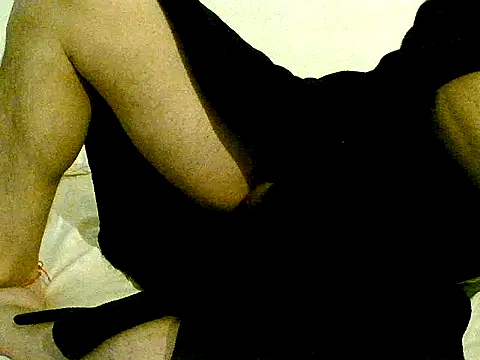 Snapshot of pollarikaaa chatting on October 23, 10:08 pm pollarikaaa online show from October 23, 10:08 pm