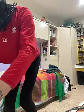 Snapshot of Kamaleonix chatting on February 4, 10:34 pm Kamaleonix online show from February 4, 10:34 pm